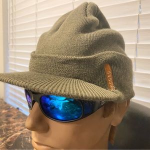 Rugged Women's Gray Knitting Winter Hats Size One